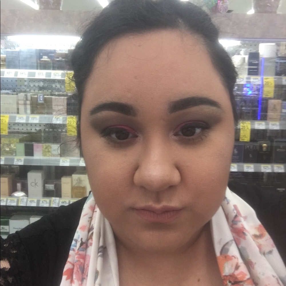 Meet your Posher, Kyerstin nichole